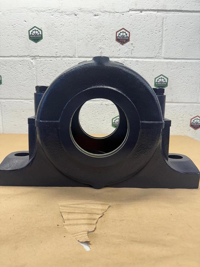 SKF Cons SN530 Pillow Block Housing, Two Bolt