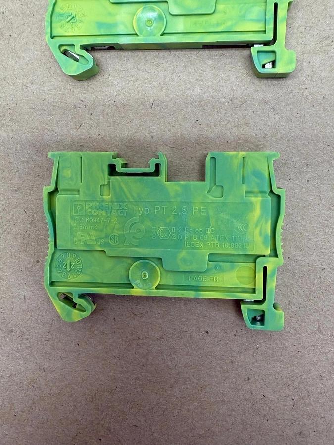 Used Phoenix Contact PT 2, 5-PE, Terminal Block, Green/Yellow, Lot of 5 *NEW*