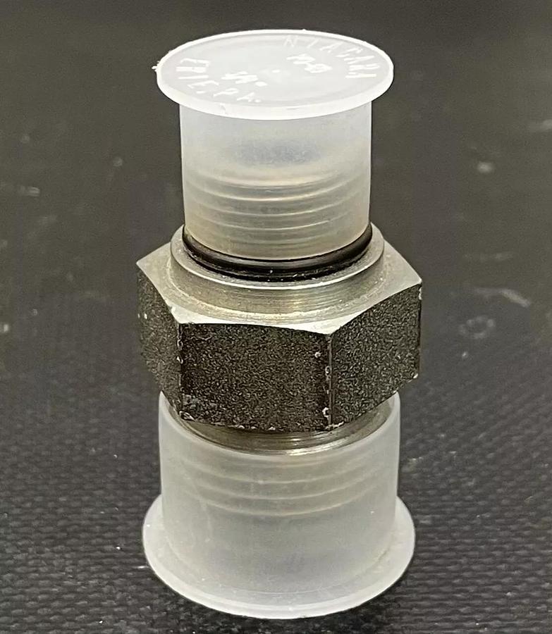 Used Niagara PO-60, 3/4” to 1-1/16” Tube Fitting (Clear Cap), LOT of 8