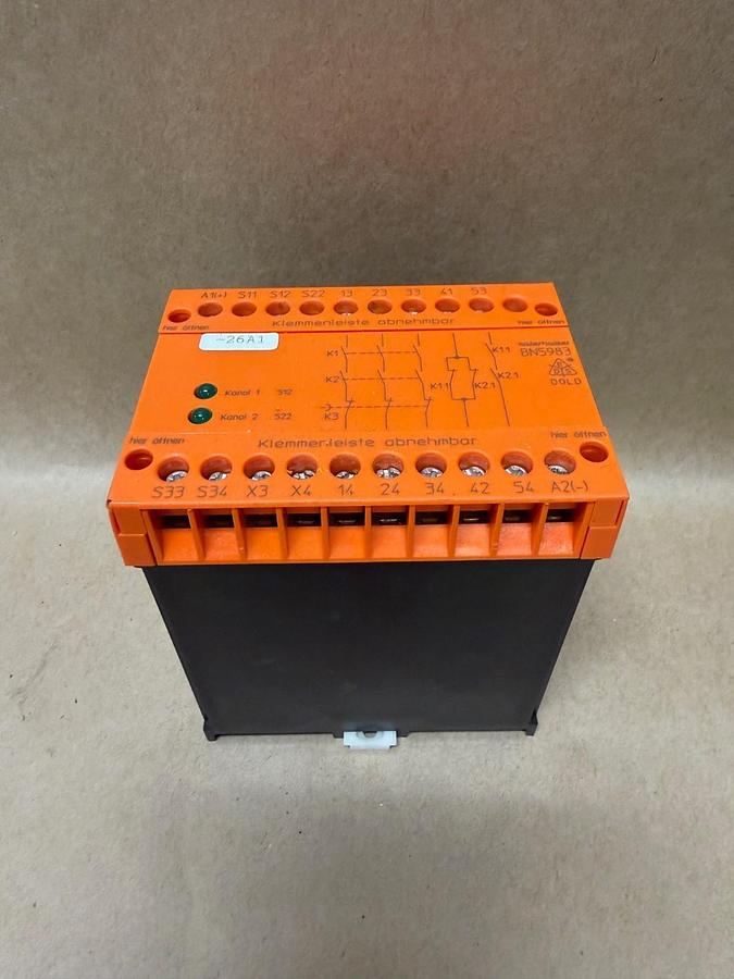 Used Klemmenleiste Abnehmbar BN5983 Safety Relay