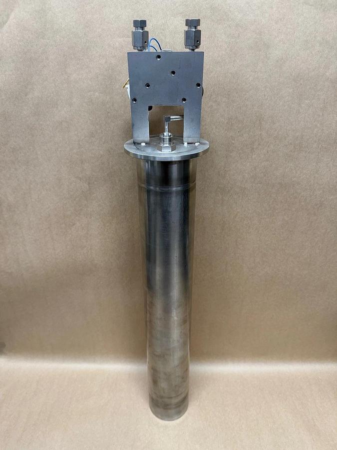 Used APTech AP3550HM Pneumatic Diaphragm Valve, (2) AP3625 Diaphragm, C276 1Gal Tank