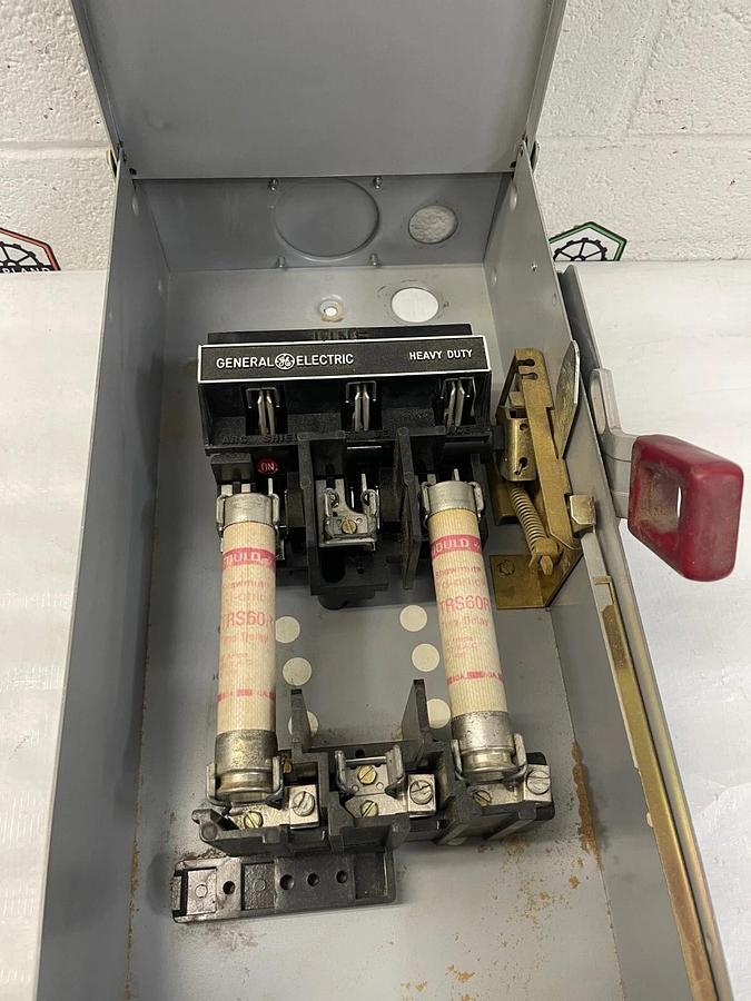 Used General Electric TH3362R , Heavy Duty Safety Switch, 60 A, 600 VAC, 250 VDC