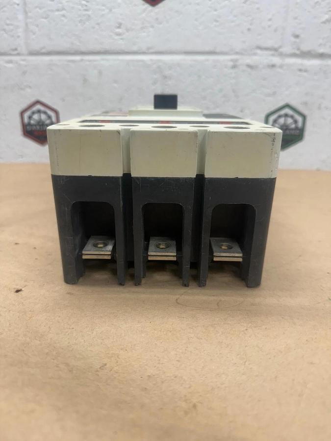 Used Westinghouse HMCP400X5 Circuit Breaker, 400 A, 600VAC, 250VDC, 3 Pole