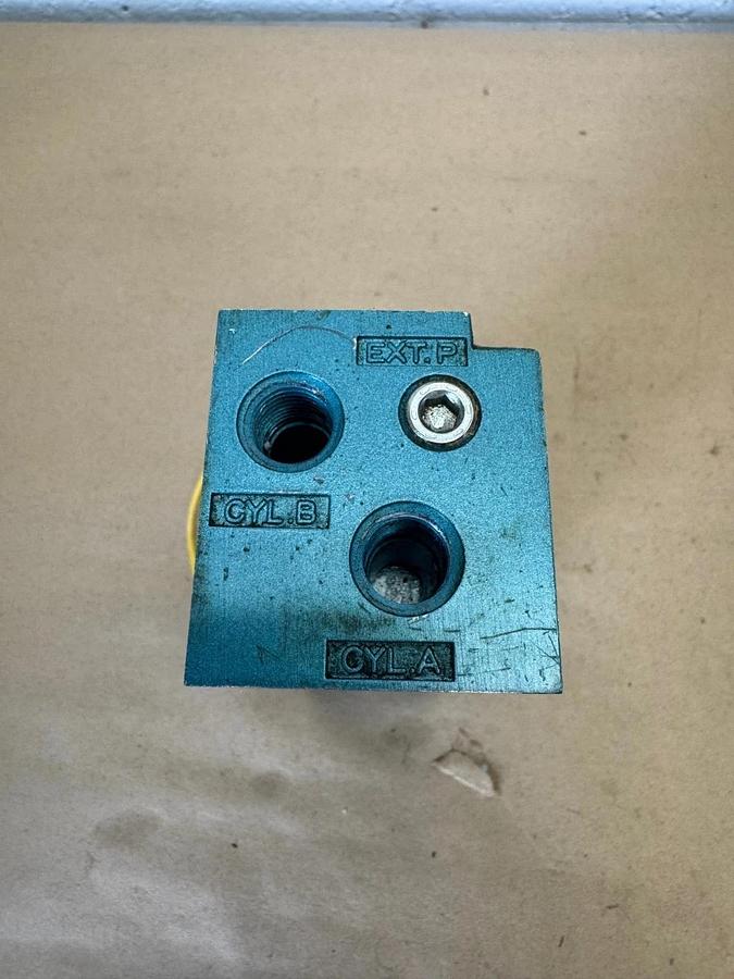 Used MAC 82A-0A-BKA-00-0006 Solenoid Valve