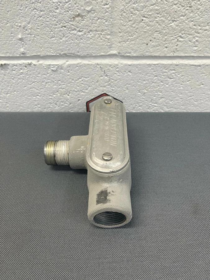 Used Appleton T37, 1” Conduit Body