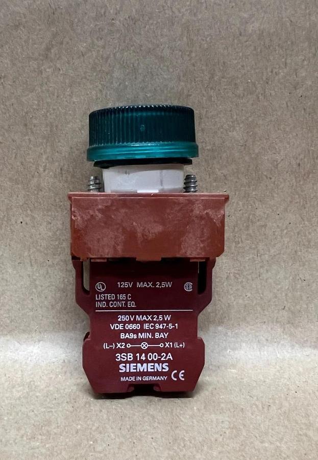 Used Siemens 3SB1400-2A Green Button Accessory Contact