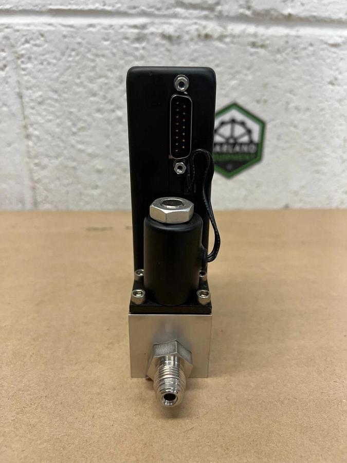 Used Brooks 5850i Mass Flow Controller 1,500 SCCM, Oxygen