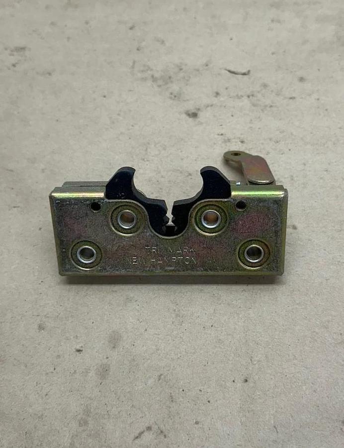 Used CAT 8v-9380 Cab Door Latch *NEW*