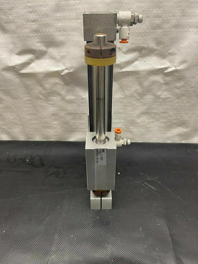 Used PHD SDC23 X 4-DB-GI Pneumatic Slide and Cylinder