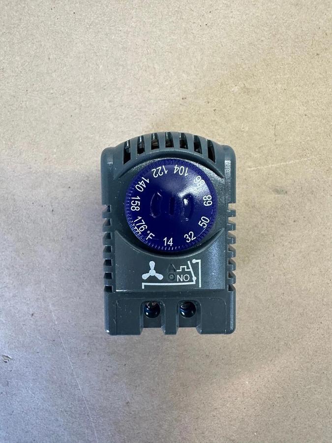 Used SCE SCE-TEMNO Thermostat *NEW*