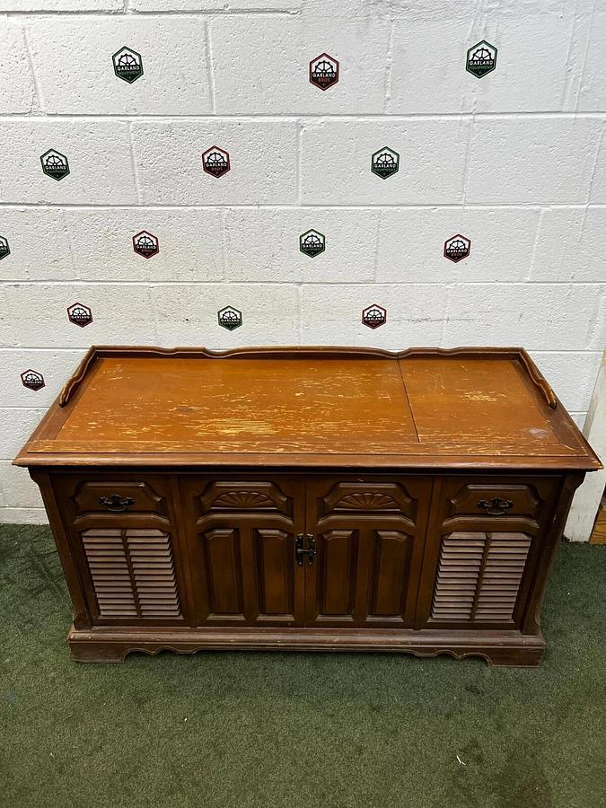 Used RCA VQT51L Vintage Stereo Console and Record Player