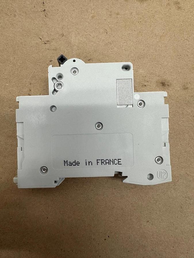 Used Schneider Electric 17414 Circuit Breaker