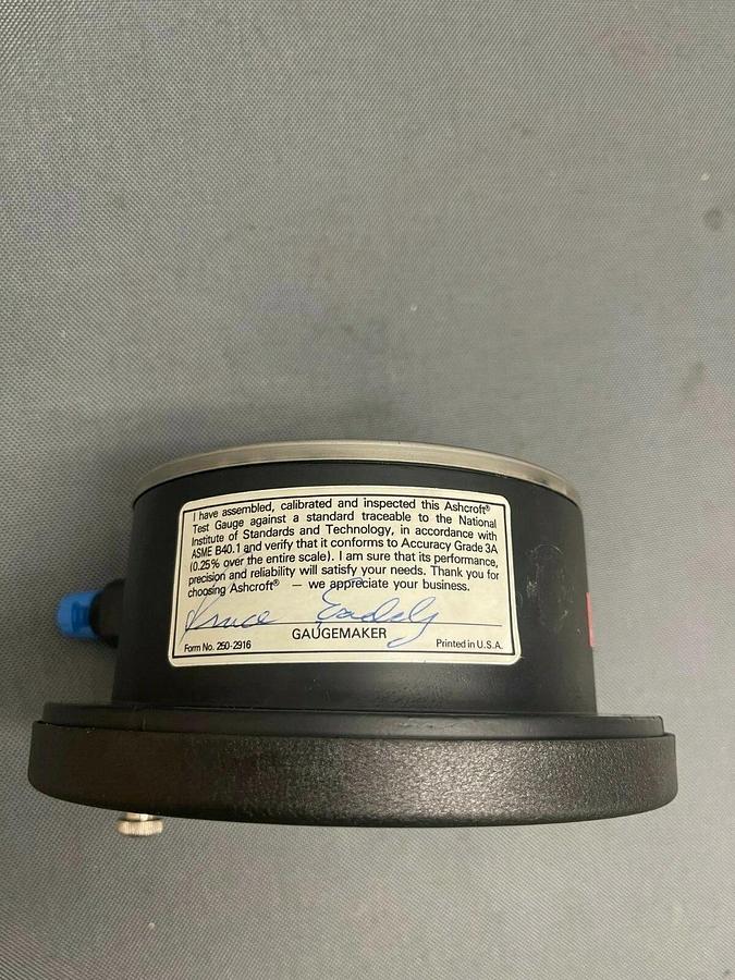 Used Ashcroft Test Gauge, Temperature Compensated, 0-30°C (increments of 1)