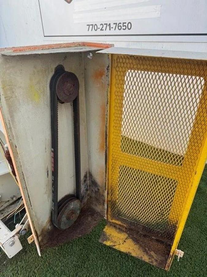 Used Clarke’s CFV24X971029 24”x24” Feeder, Toshiba 5Hp Motor @ 1800RPM & Falk 4207J25