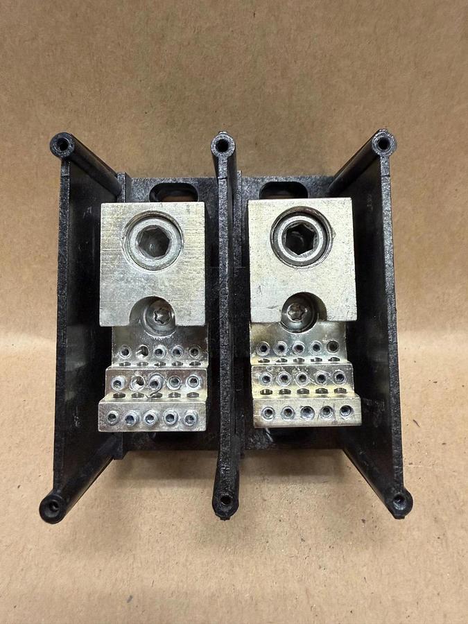 Used Gould Shawmut 67622 2 Pole, 600v Power Block