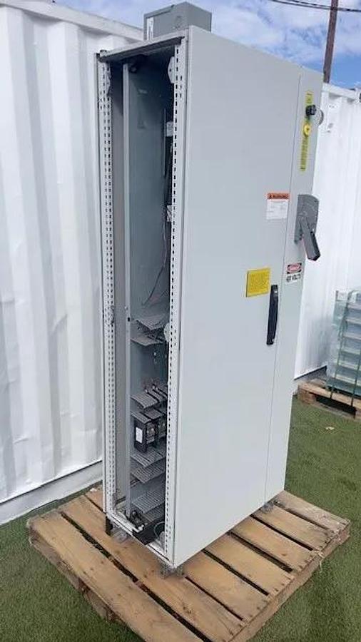 Used Allen Bradley 400A Disconnect Enclosure 1494F-D400