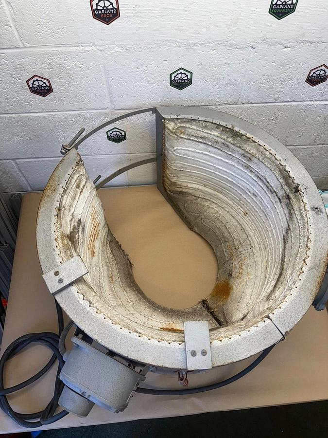 Used Isopad Isojacket FJS-1.5/3 80X610 Drum Jacket/Heater, 700W, 1Ph 115V, 55 Gal