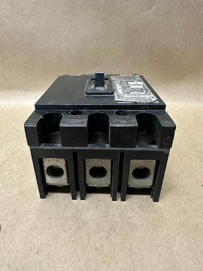 Used Cutler Hammer CCH3125 125A 3 Pole Circuit Breaker