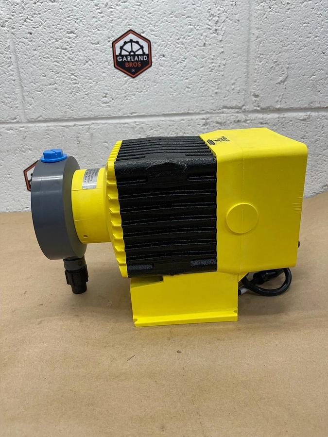 Used LMI Milton Roy C771-26S Metering Pump 80 PSI 10.00 Max GPH, 120VAC, 50/60Hz 6.3A