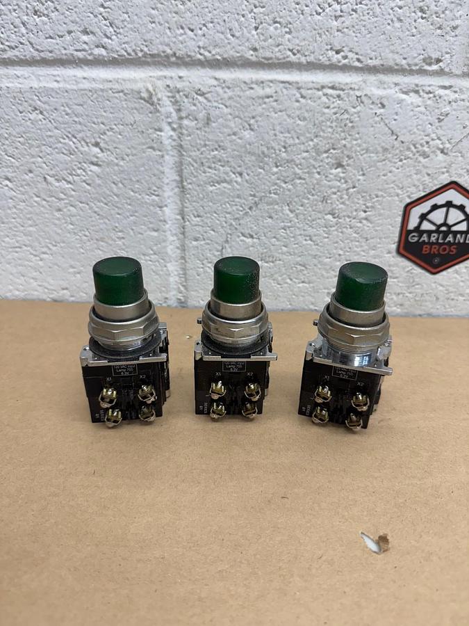 Used Cutler Hammer 10250T/91000T Push Button Switch Green 120V Lamp 755, 6.3V (Qty 3)