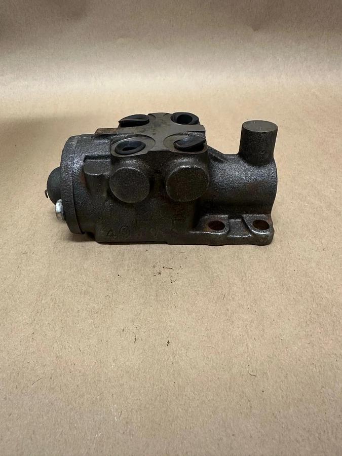 Used CAT 006-2985 Valve A *FACTORY SEALED NEW*