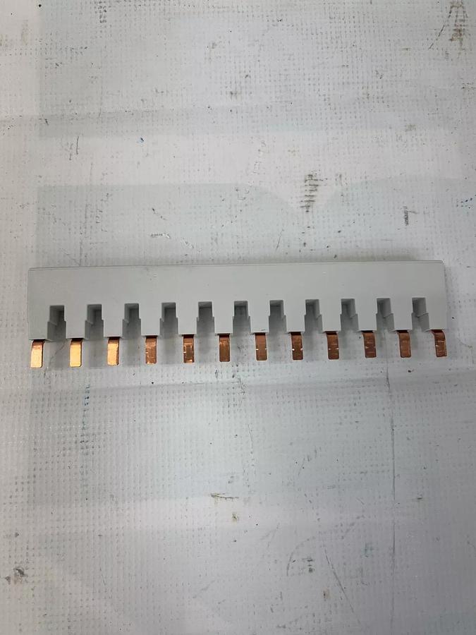 Used Siemens 5ST3 665-1HG Bus Bar