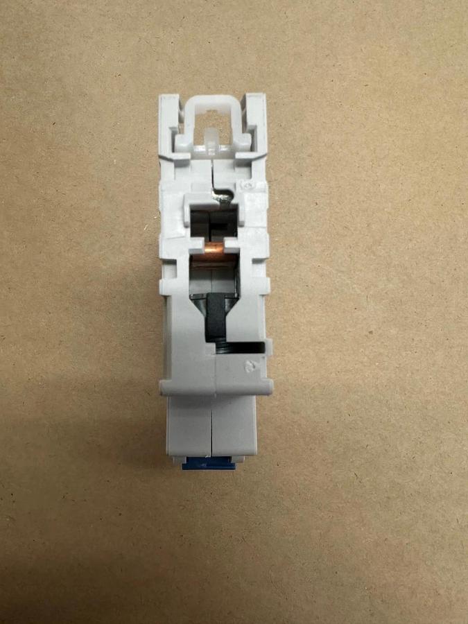 Used Allen Bradley 1492-SPM1B030 Ser D Miniature Circuit Breaker *NEW*