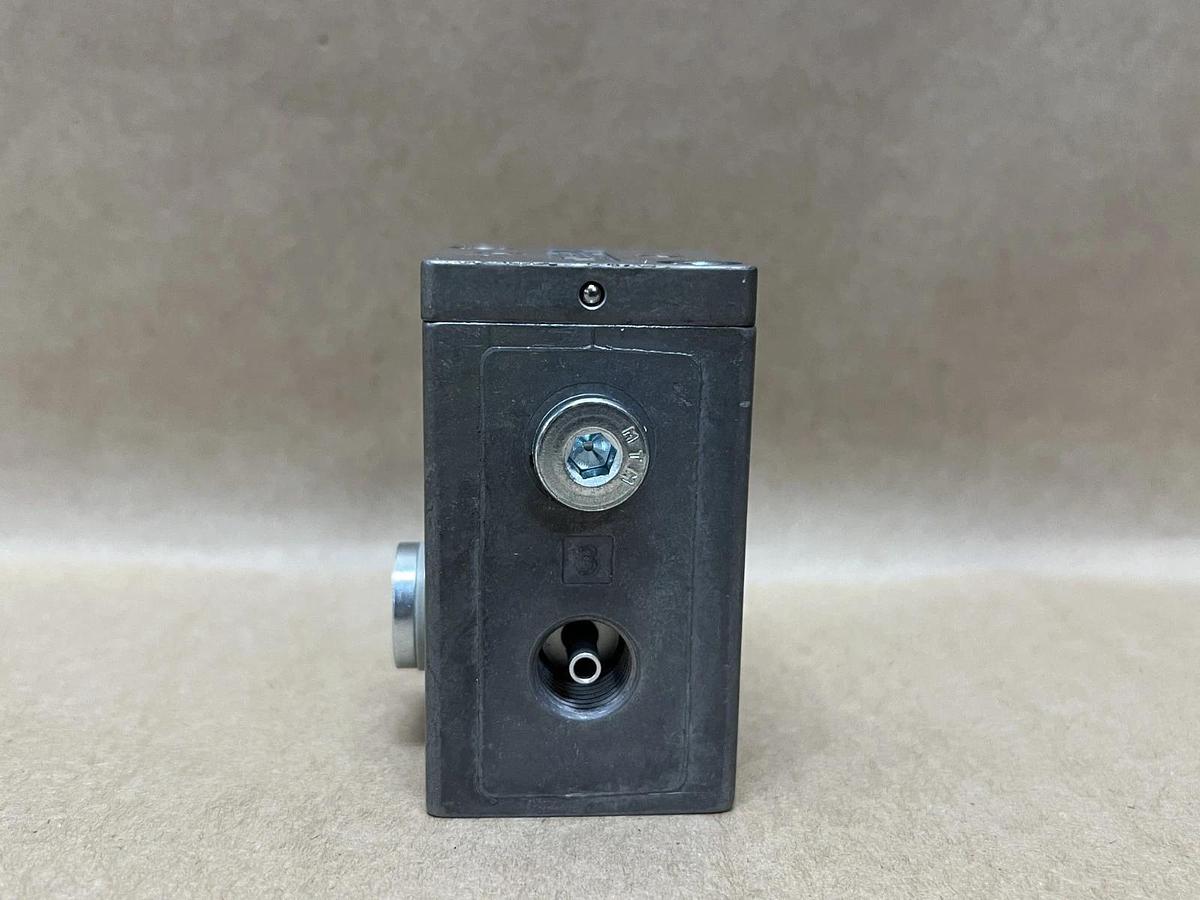 Used Festo VAK-1/4 Vacuum Generator