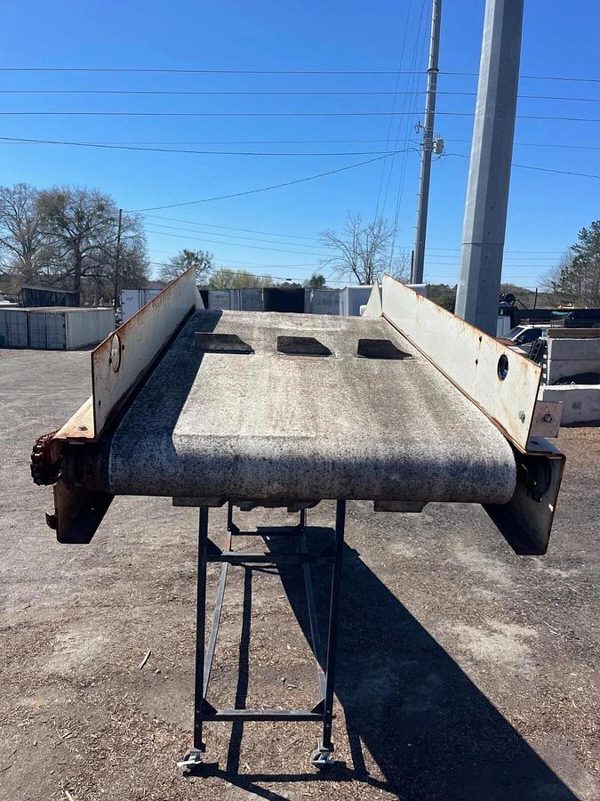 Used Conveyor Belt W:29” L:281” L Shape Cleated Incline Conveyor, Baldor 1HP, 1760RPM