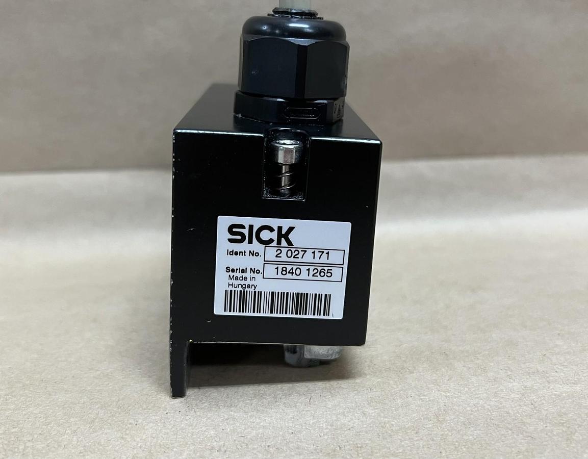 Used SICK 2 027 171 Optic Professional Scanner Head Connector