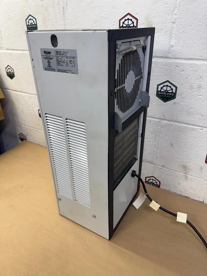 Used McLean CR23-0226-G002H Thermal Management Enclosure/AC Unit, 230V 1400-1600 BCU
