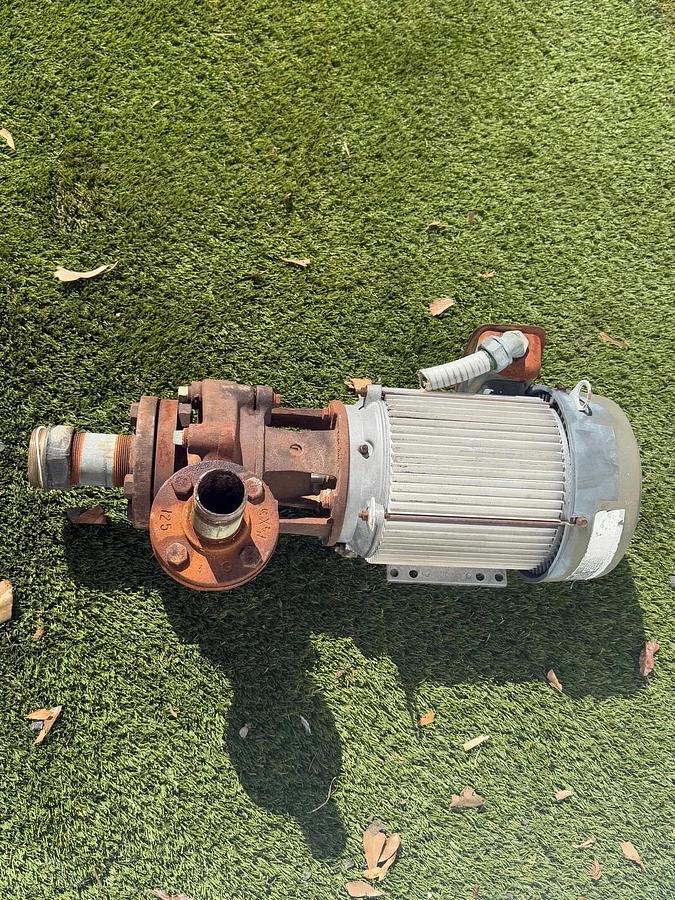 Used Dayton G40828A Industrial Motor w/ Pump 5Hp, 3495RPM, 230/460V, 3 Ph, 60Hz