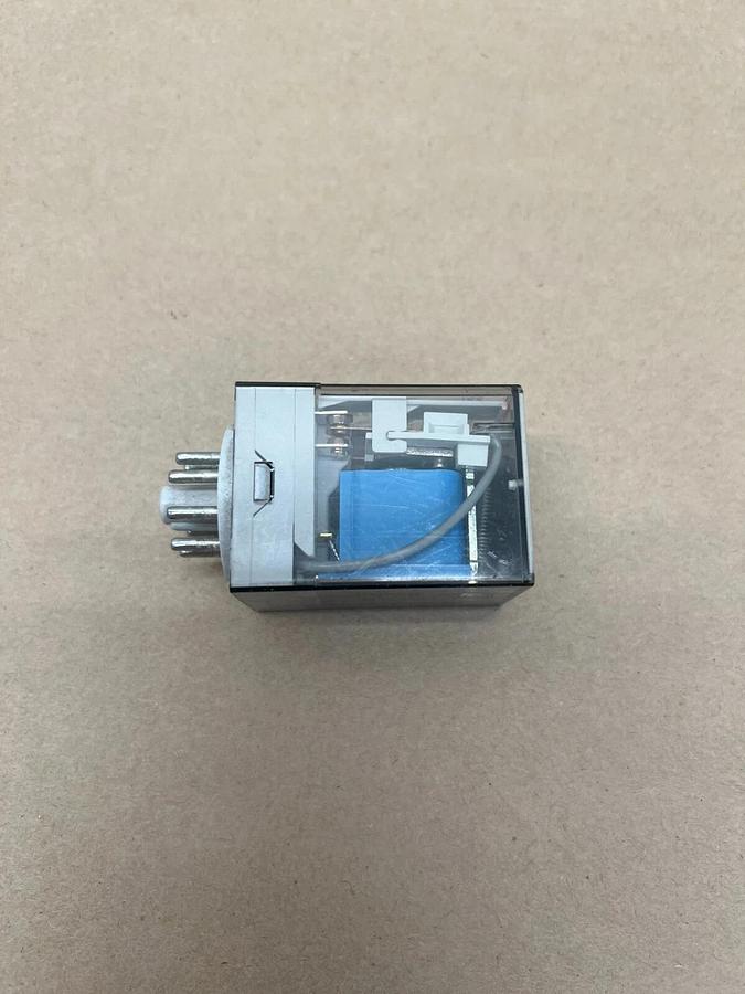 Used Allen Bradley 700-HA32Z24 Ser D Relay