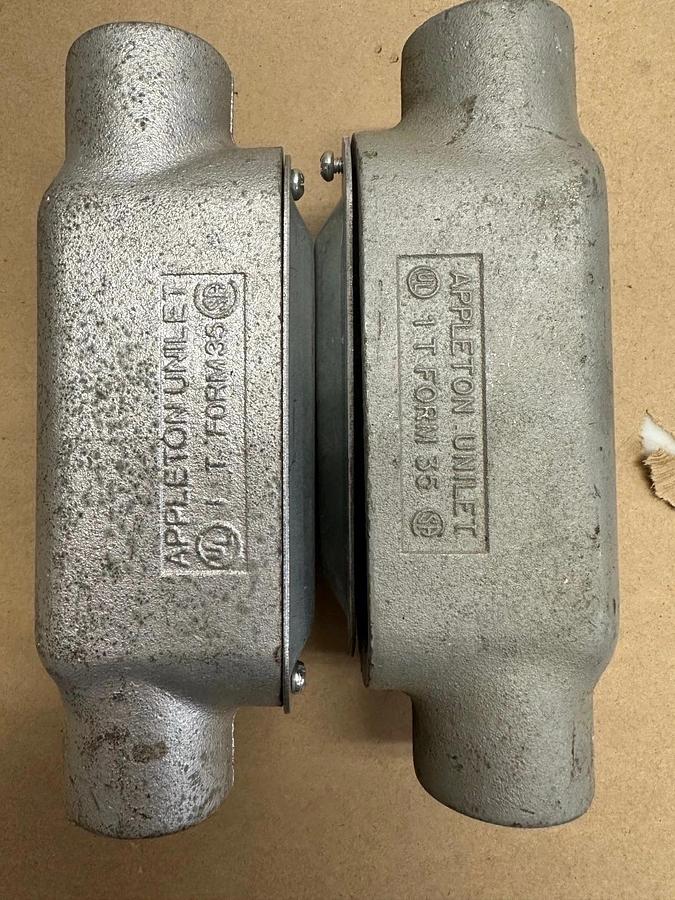 Used Appleton Unilet 1 T Form 35 1-1/2” Metal Conduit Lot of 2