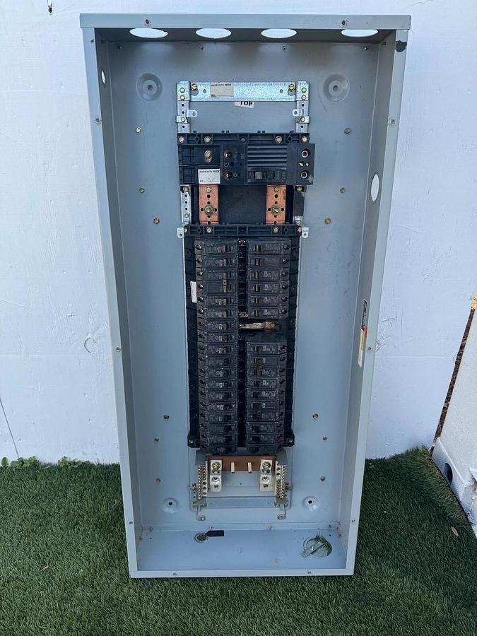 Used General Electric AB433 A-Series Panelboard 200A Main 34/36 Switches, Mixed Amps