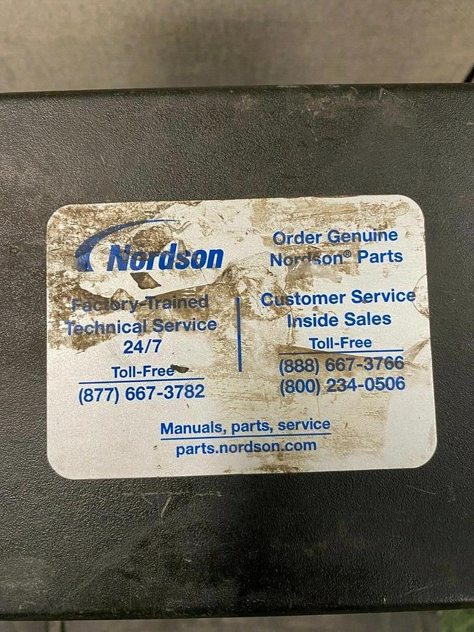 Used Nordson 3100V-2EAV2D/R Hot Melt Adhesive Glue Applicator System