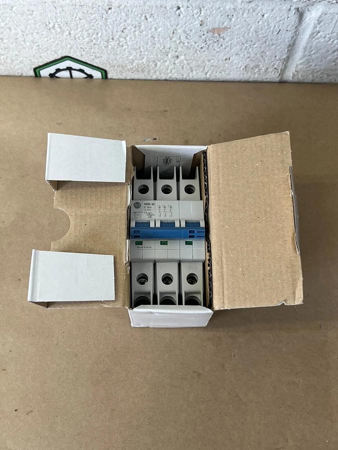 Allen Bradley 1489-M3C150 Ser D. Circuit Breaker