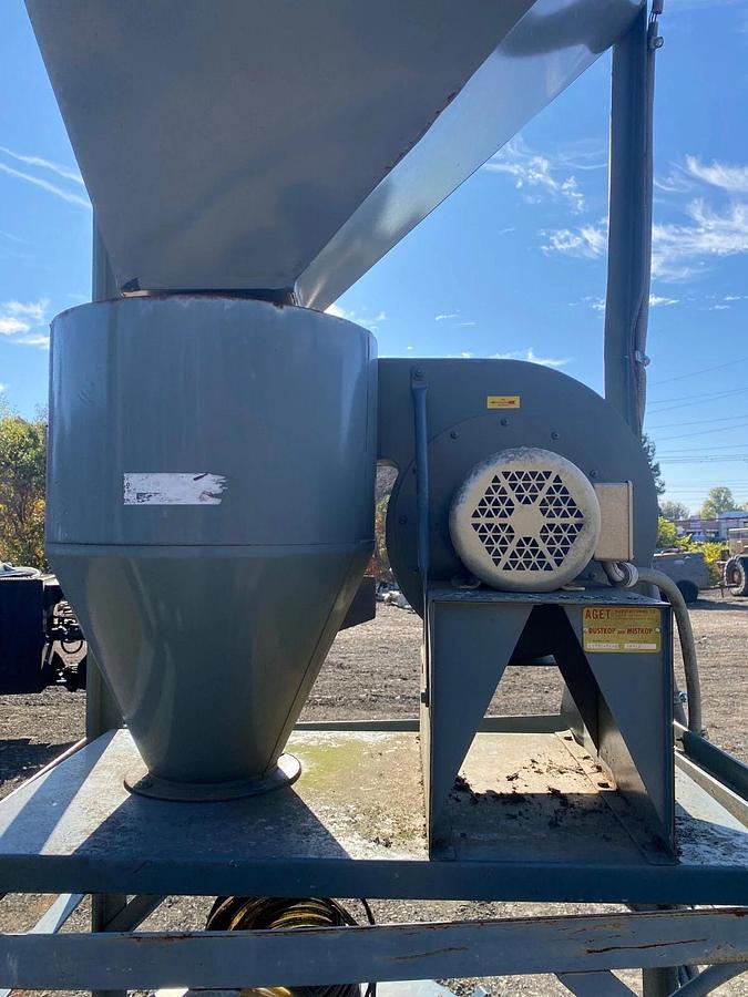 Used AGET Dustkop 11T51-D1-SP Dust Collection System, Baldor 1.5HP, 3500 RPM Electric