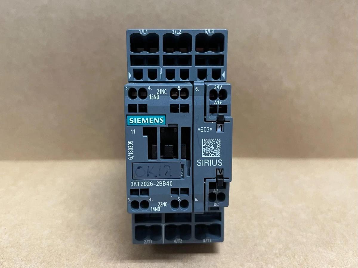 Used Siemens 3RT2026-2BB40 Sirius Contactor - Lot of 2
