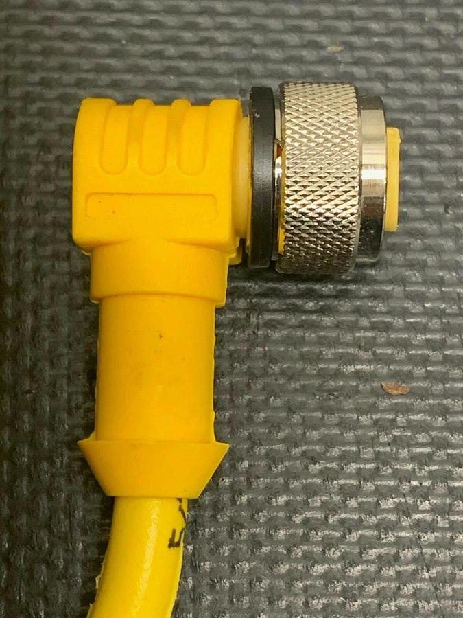 Used Banner MQDC-530RA 47815 Quick Disconnect Cable w/ 5 Pin Right Angle Connector