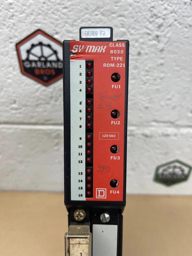 Used Square D SY/MAX 8030 ROM 221 Series F2 Relay Output Module