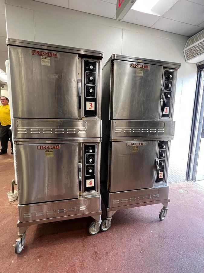 Used Blodgett DFG-50 Double Half Size Convection Oven