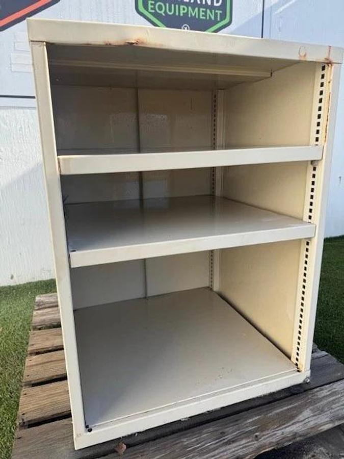 Used Industrial Tool Cabinet 2-Shelf W: 29-1/4” D: 27-3/4” H: 39-1/4"