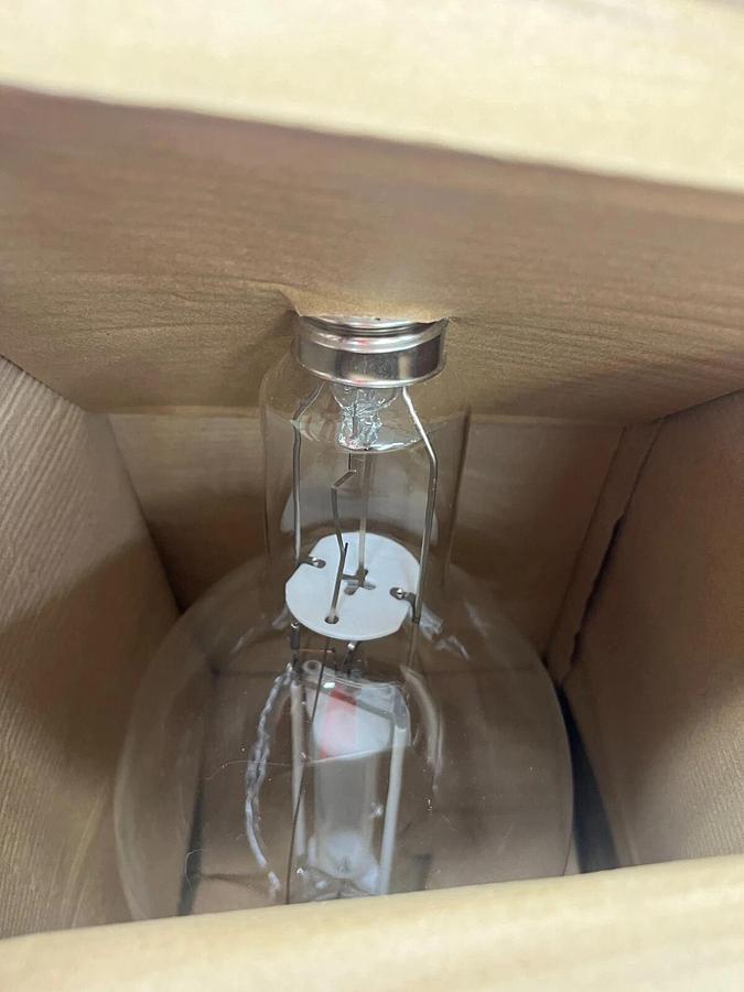 Damar M1000U/4K Metal-X-Vapor Light Bulb