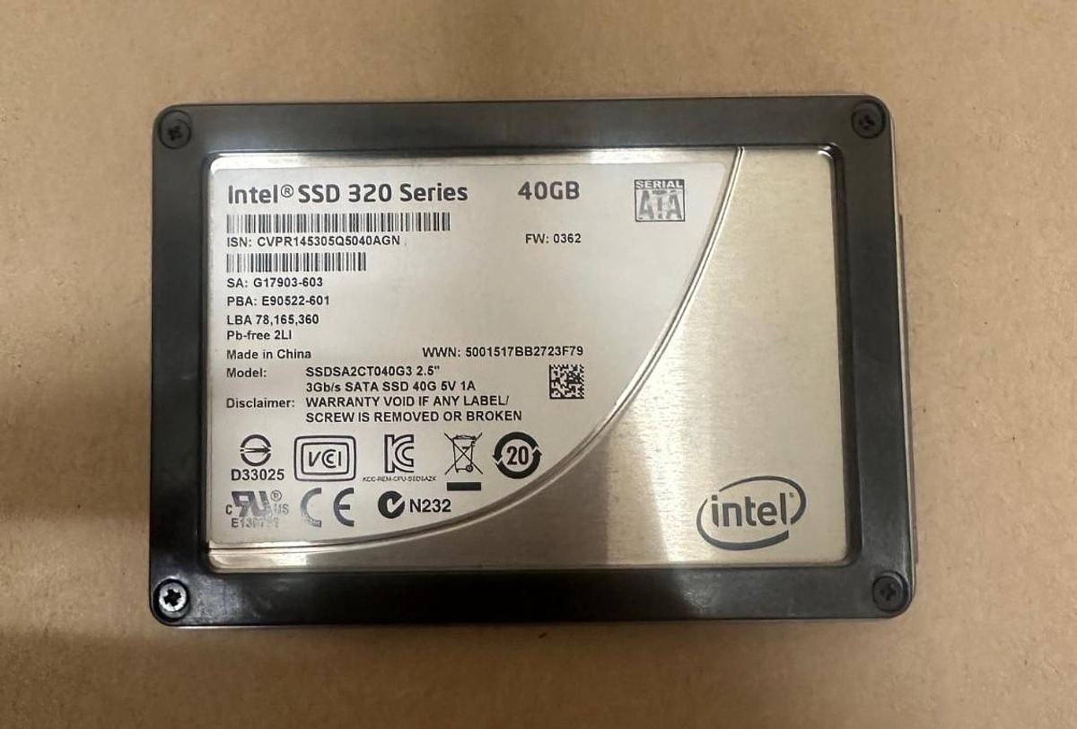 Used Intel SSDSA2CT040G3 SSD 320 Series 40GB