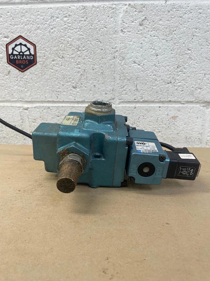 Used MAC 57D-32-521JC w/ 224B-521JJ Solenoid Valve 3-Way Actuator