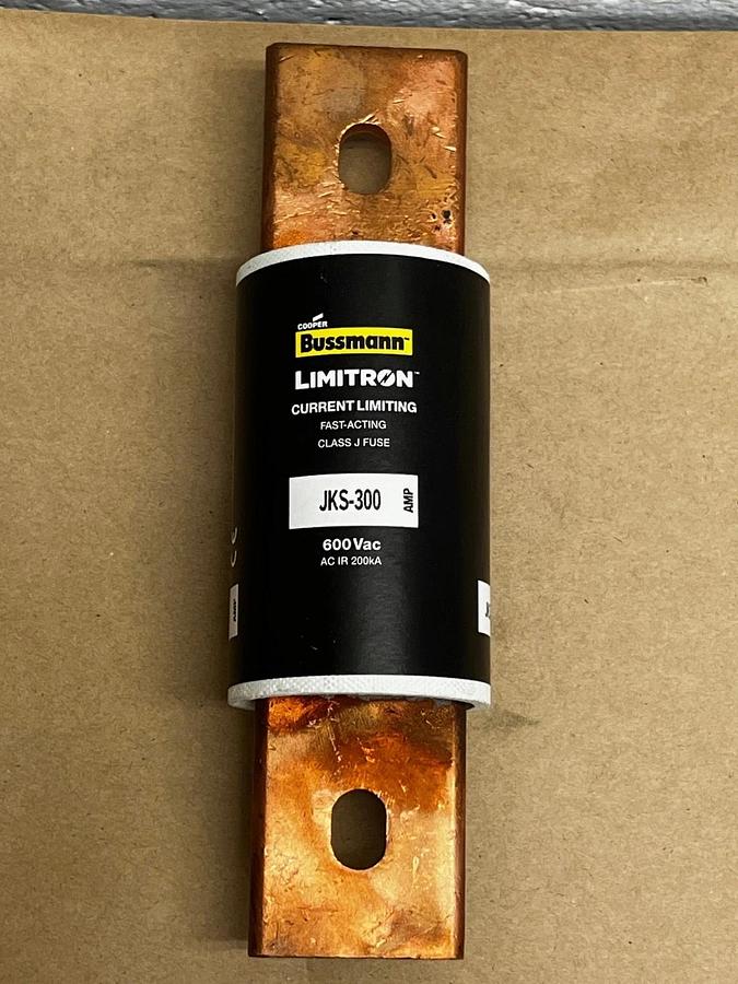 Used Cooper Bussmann Limitron JKS-300 300A 600VAC Fast Acting Pack of 1 Fuse