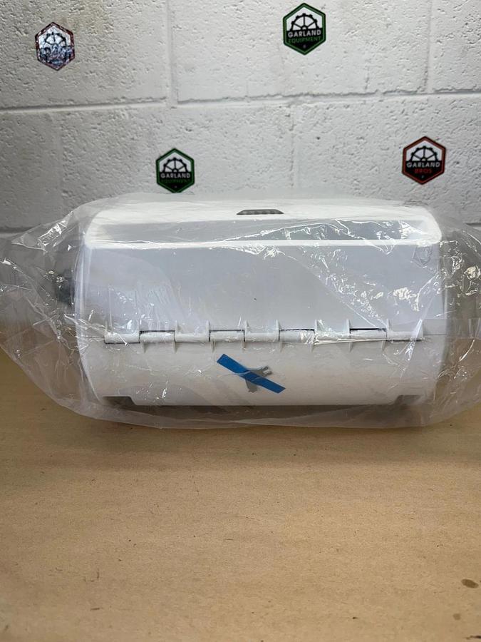 Used 10" Automated Touchless Roll Towel Dispenser (White) 59447A *NEW*
