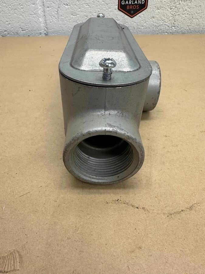 Used Appleton Form 85 T 1-1/4” T Conduit
