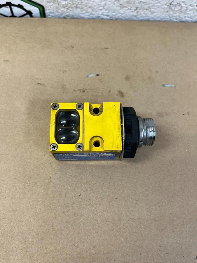 Used Banner SM912LVQD Valu-Beam Sensor